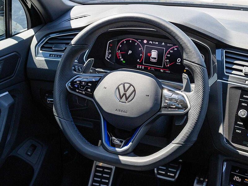 Volkswagen Tiguan R Leder+PanoSD+AHK+Matrix+Navi+21Z+360+ParkAss+eHeckkl+Memo+IQ. DRIVE+Privacy