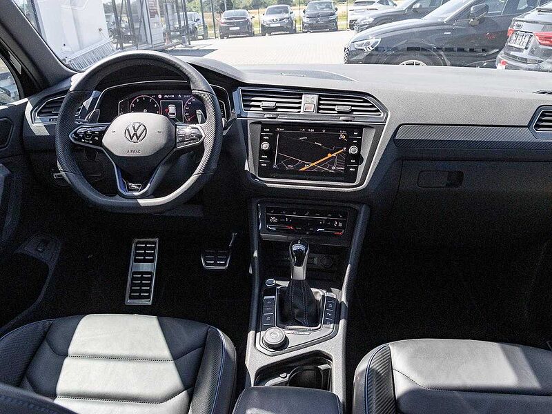 Volkswagen Tiguan R Leder+PanoSD+AHK+Matrix+Navi+21Z+360+ParkAss+eHeckkl+Memo+IQ. DRIVE+Privacy