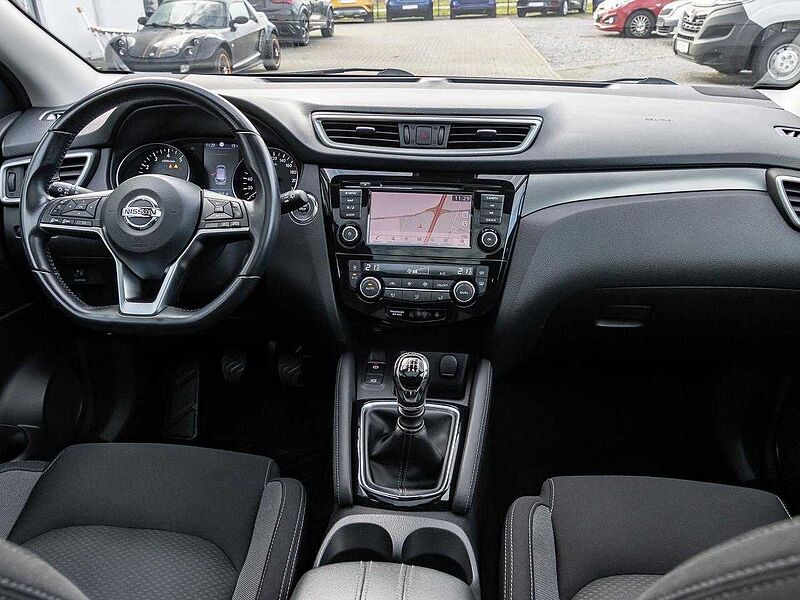 Nissan Qashqai DIG-T n-connecta Pano+Navi+360+SHZ+PDC+Privacy+Klimaaut+iKey+LMF+Temp+Nebel