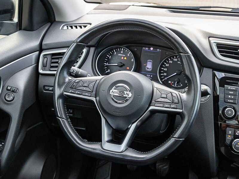 Nissan Qashqai DIG-T n-connecta Pano+Navi+360+SHZ+PDC+Privacy+Klimaaut+iKey+LMF+Temp+Nebel