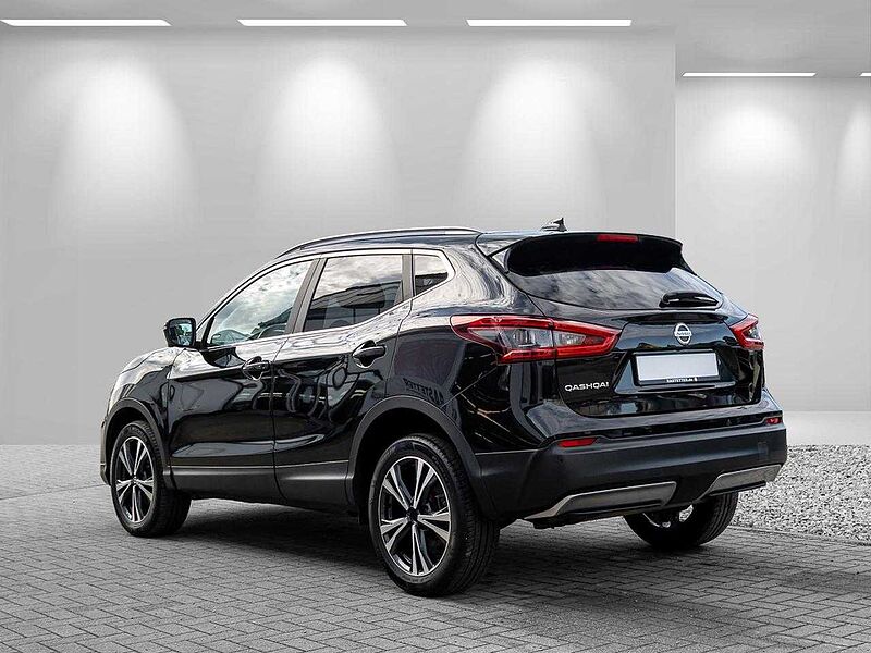 Nissan Qashqai DIG-T n-connecta Pano+Navi+360+SHZ+PDC+Privacy+Klimaaut+iKey+LMF+Temp+Nebel