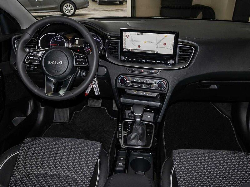 Kia XCeed T-GDI DCT PanoSD+Navi+ACC+Kamera+SHZ+PDC+Privacy+LED+Klimaaut+18Z