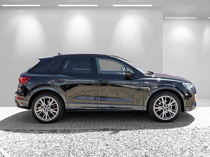 Audi Q3 TFSI S line Leder+AHK+20Z+360+eHeckkl+MMI+virtCP+ACC+LED+ParkAss+SHZ+Privacy