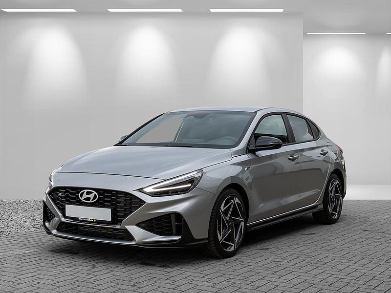 Hyundai i30 Fastback T-GDI 48V DCT N Line Navi+virtCP+Kamera+18Z+SHZ+PDC+Privacy+LED+Klimaau