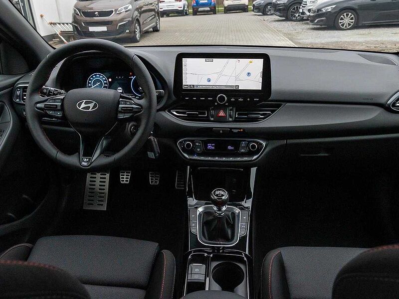 Hyundai i30 Fastback T-GDI 48V N Line Navi+virtCP+18Z+Kamera+SHZ+PDC+Privacy+LED+Klimaaut+Te