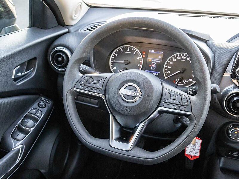 Nissan Juke DIG-T acenta Navi+Kamera+SHZ+Klimaaut+LED+Temp+DAB+Bluet DIG-T acenta Navi+Kamera+SHZ+Klimaaut+LED+Temp+DAB+Bluet