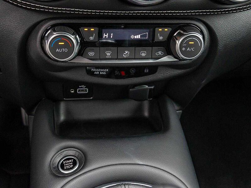 Nissan Juke DIG-T n-connecta Teilled+iKey+LED+CarPlayNavi+Kamera+Winter+Privacy+PDC+Klimaaut